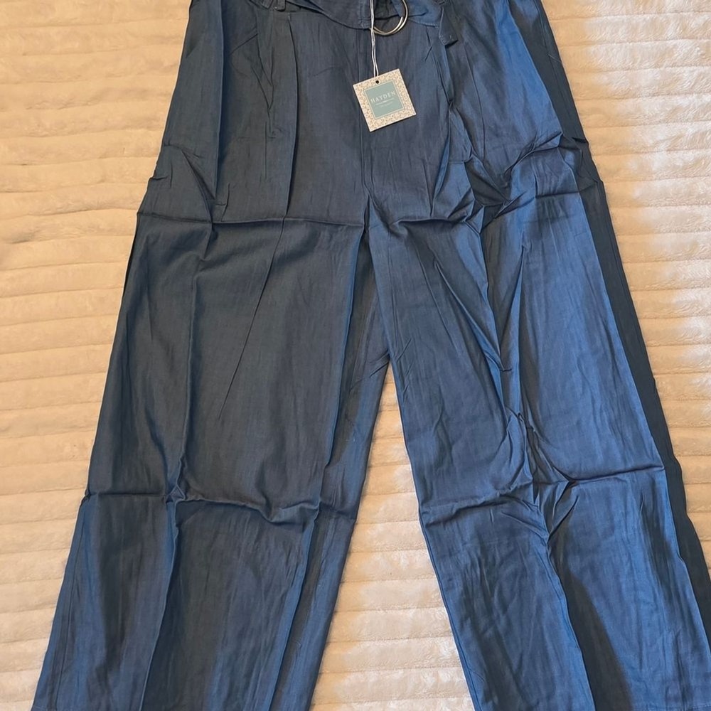 Lightweight Denim with Belt